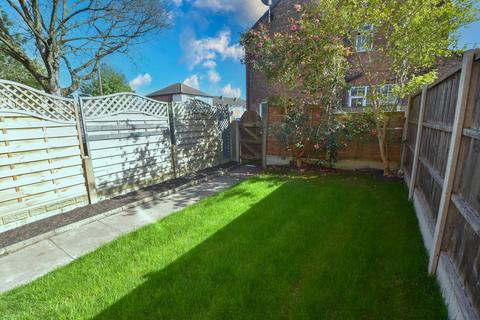 3 bedroom terraced house for sale, Moorside Road, Urmston, M41