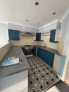 2 bedroom house to rent, Main Street, Newtongrange EH22