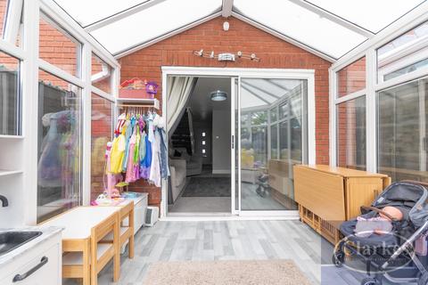 19 Chickerell Close, Bournemouth, BH9 3QX
