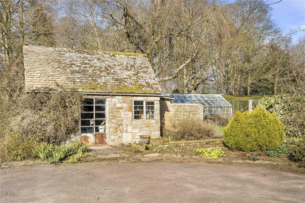 Outbuilding