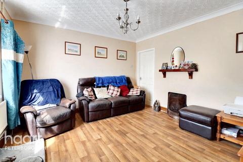 3 bedroom semi-detached house for sale, Little Close, Eye