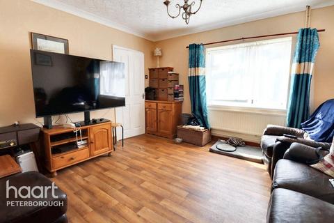 3 bedroom semi-detached house for sale, Little Close, Eye