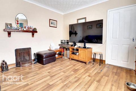 3 bedroom semi-detached house for sale, Little Close, Eye