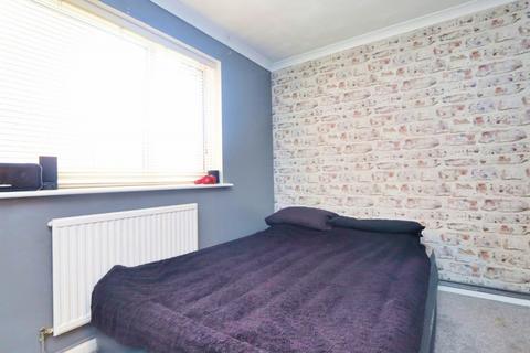 19 Harkness Close, Romford, RM3 9NX