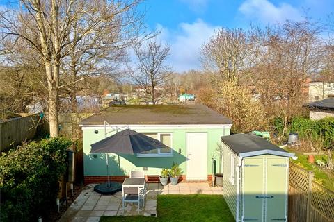 2 bedroom bungalow for sale, Littlehay Road, East Oxford