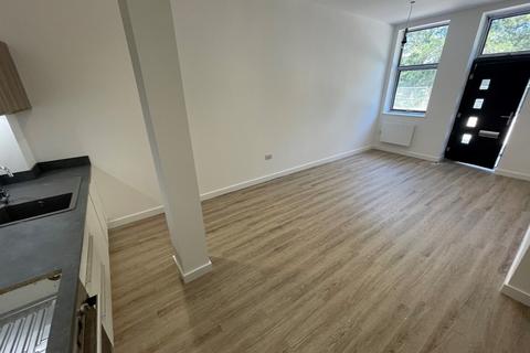 1 bedroom ground floor maisonette to rent, Fairview House, Ashwood Way RG23