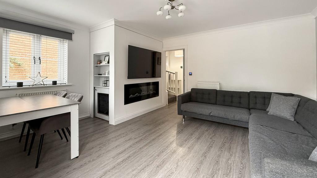 Lounge/dining room