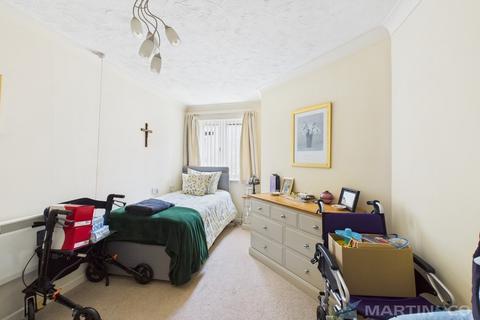 undefined, Lowen Court, Truro