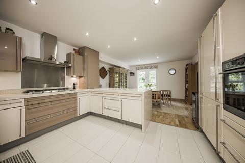 3 bedroom apartment for sale, Little Trodgers Lane, Mayfield