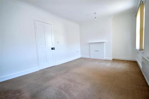 2 bedroom flat to rent, St. Giles Street, Town Centre, NN1