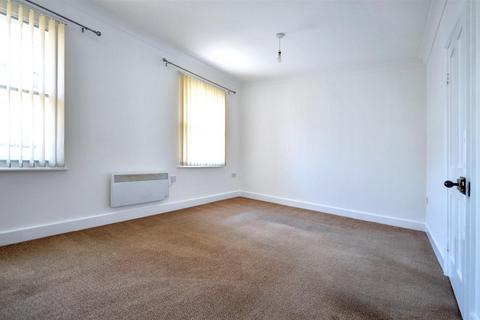 2 bedroom flat to rent, St. Giles Street, Town Centre, NN1