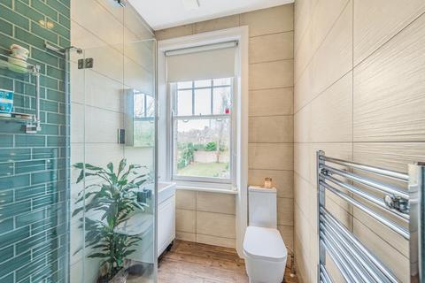 1 bedroom in a house share to rent, Chatsworth Road,  London, NW2