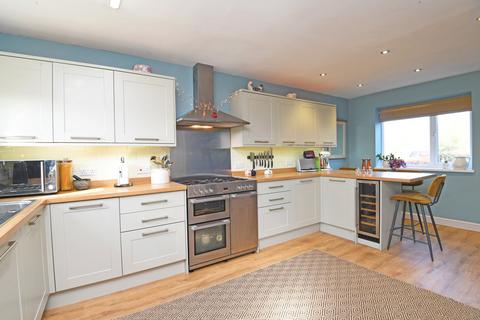12 Broomfield, Birstwith, Harrogate, HG3 3AF