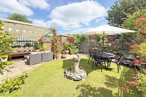 12 Broomfield, Birstwith, Harrogate, HG3 3AF