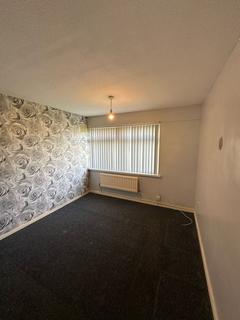 2 bedroom ground floor flat to rent, Harebell Walk, Birmingham