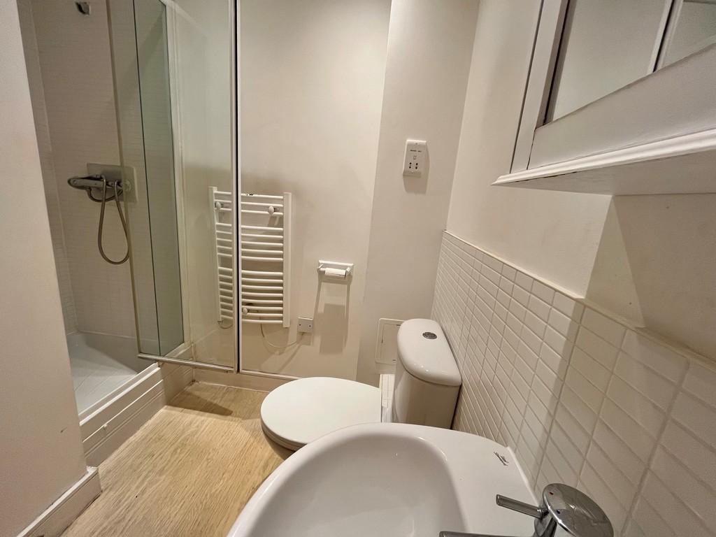 Ensuite