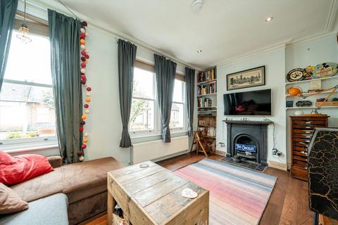 3 bedroom flat for sale, Musard Road, London W6