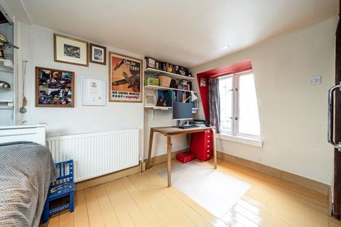 3 bedroom flat for sale, Musard Road, London W6
