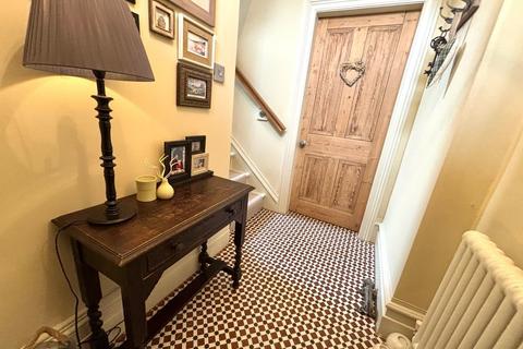 3 bedroom semi-detached house for sale, Highgate Road, Queensbury, Bradford