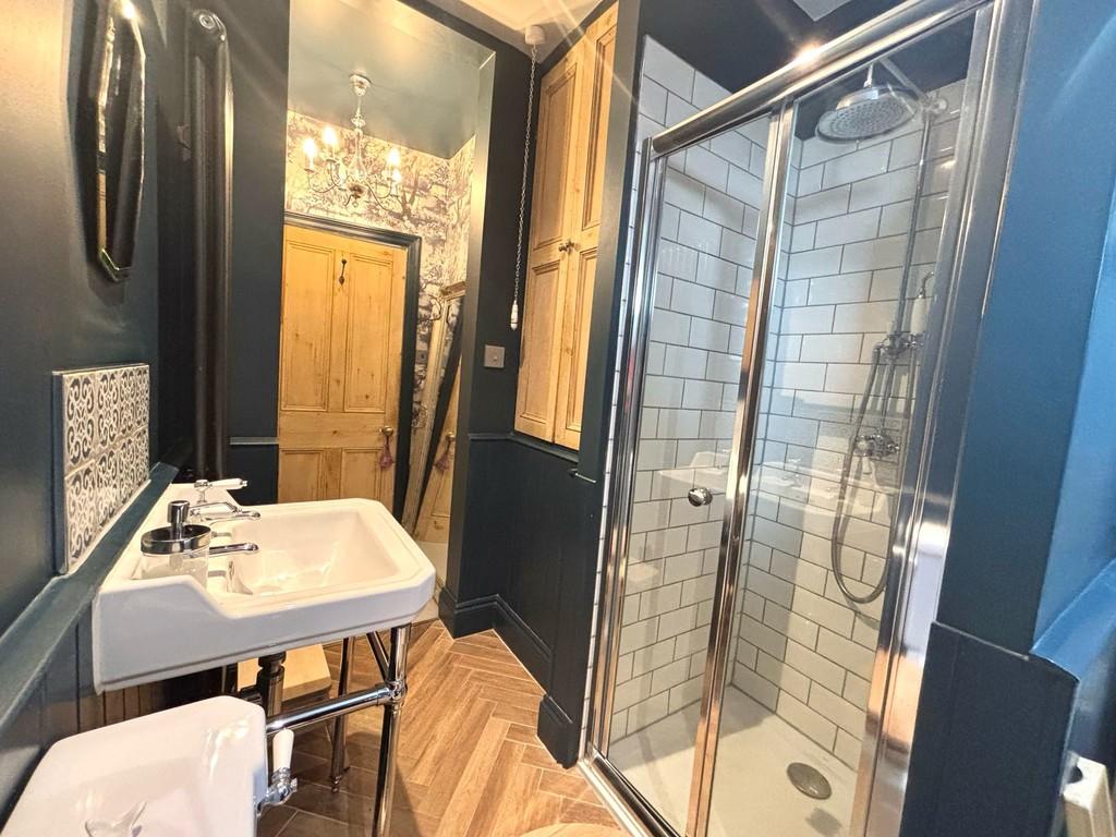 Family bathroom