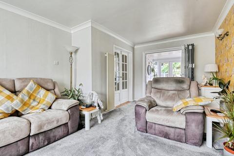 70 Newstead, Tamworth, B79 7UU