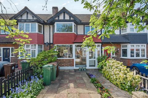15 Limes Avenue, Carshalton, SM5 2AA