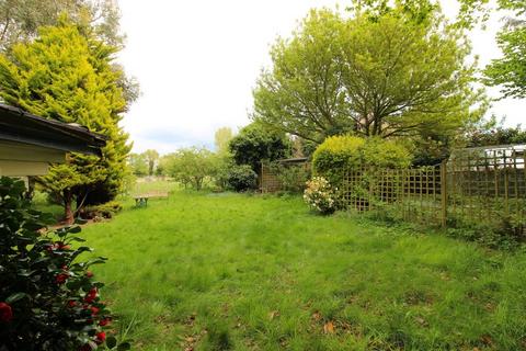 undefined, The Cinques, Gamlingay