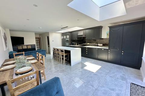 6 Buckhurst Road, Frimley Green, Camberley, GU16 6LH