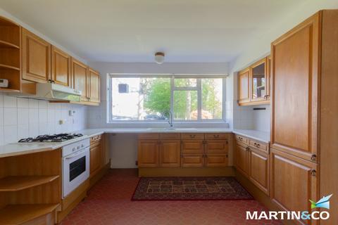 3 bedroom terraced house to rent, Christchurch Close, Edgbaston, B15
