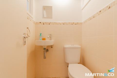 3 bedroom terraced house to rent, Christchurch Close, Edgbaston, B15