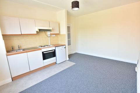 1 bedroom flat to rent, Lancaster Court, Kingsway, Hove