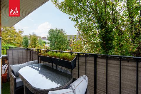 2 bedroom apartment for sale, Lyndhurst Road, Hove