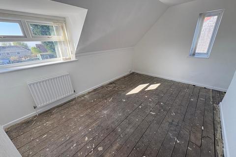2 bedroom semi-detached house to rent, Tegid Road, Mayhill, Swansea