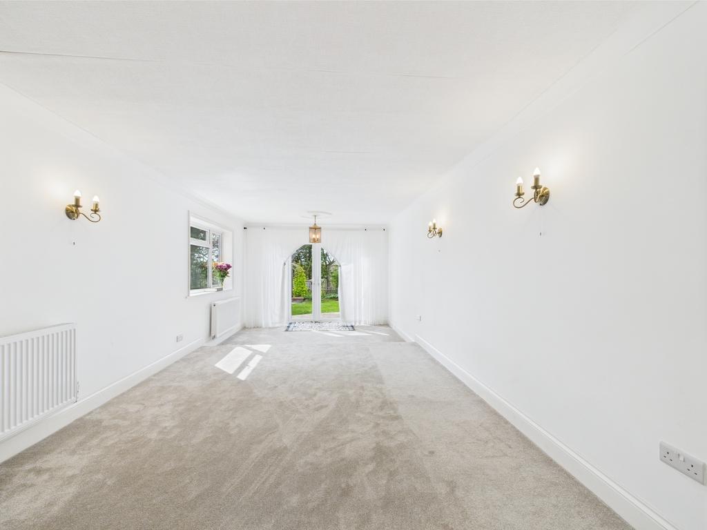 Living room/dining room