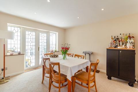 22 Arlington Close, Undy, Caldicot, NP26 3EF