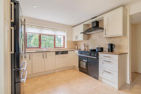 4 bedroom detached house for sale, Chepstow Road, Langstone. Newport