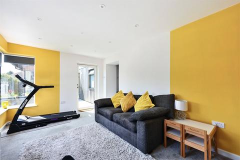 18 Cross Park, Crafthole, Torpoint, PL11 3BH