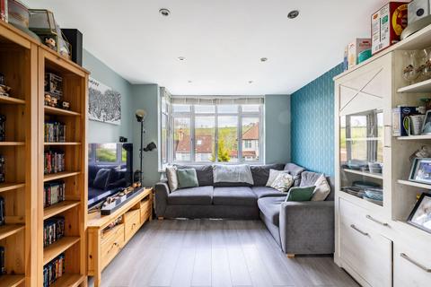 35 Newstead Rise, Caterham, CR3 6RS