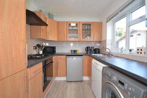 52 Titty Ho, Raunds, Wellingborough, NN9 6DF