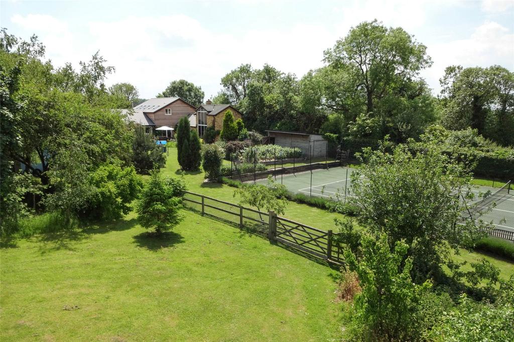 Lime Kiln Road, Gayton, Norfolk, PE32 6 bed detached house £800,000
