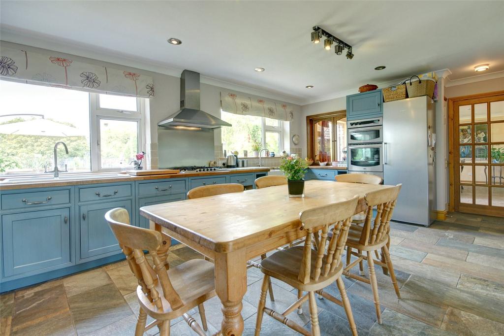 Lime Kiln Road, Gayton, Norfolk, PE32 6 bed detached house £800,000