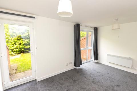 Studio to rent, Unett Court, St. Matthews Road, Smethwick, West Midlands, B66