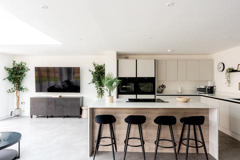 4 bedroom detached house for sale, Stoke Gifford, Bristol BS34