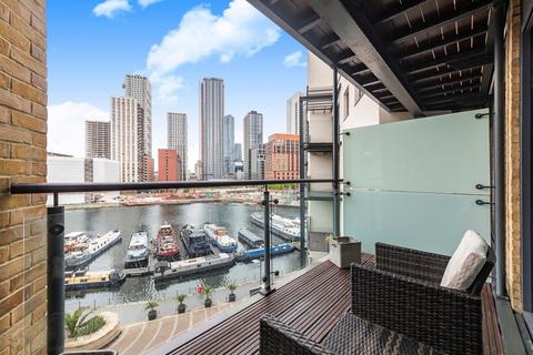 2 bedroom flat for sale, Boardwalk Place, London