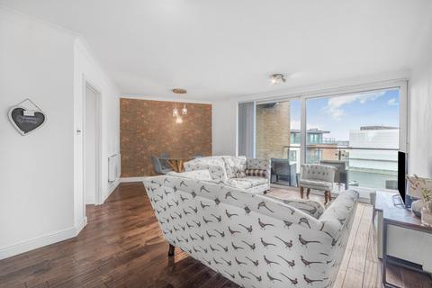 2 bedroom flat for sale, Boardwalk Place, London