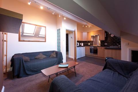 2 bedroom flat to rent, Midland Road, Leeds