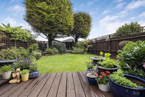 2 Brendon Road, London, SE9 3RP