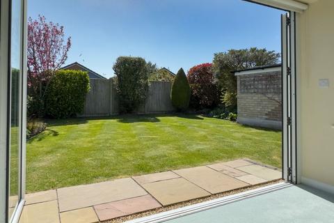 2 bedroom detached bungalow for sale, Andrew Avenue, Felpham