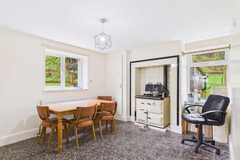 4 bedroom farm house to rent, Llanarthne, Carmarthen