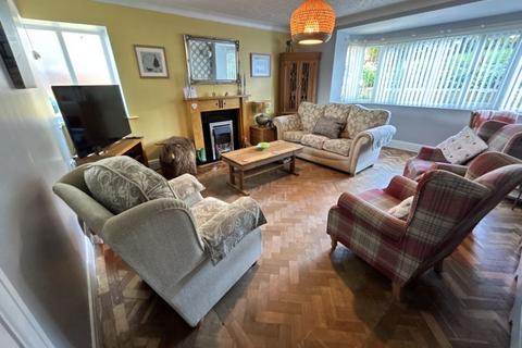 2 bedroom apartment for sale, Abbey Road, Rhos on Sea
